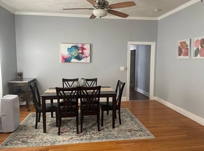 Building Photo - 11 Grant St