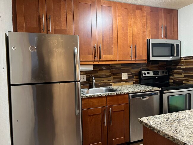 Foto del edificio - 7685 Northcross Dr