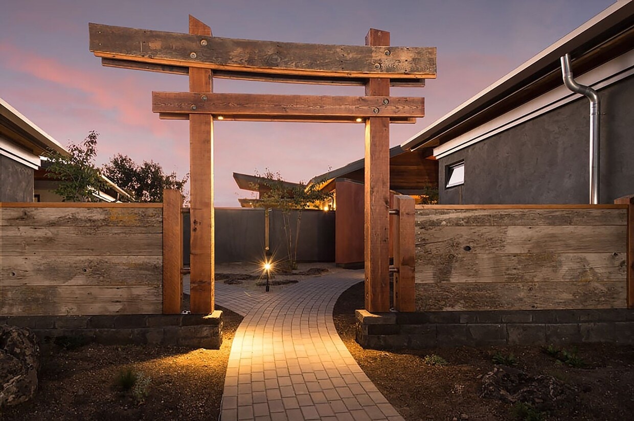 Primary Photo - Live Sustainably with Mountain Views at De...