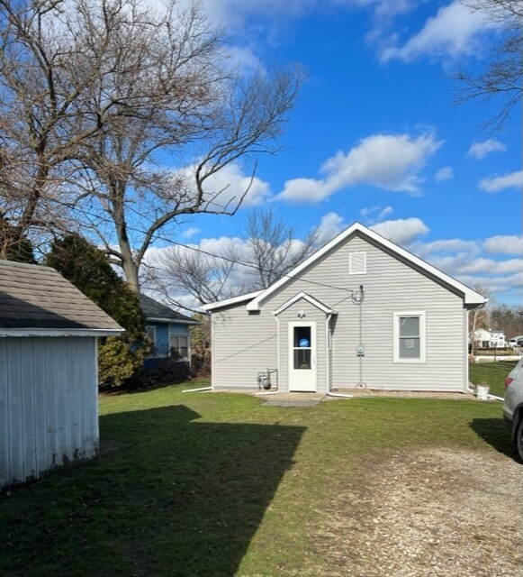 1014 Vistula Rd, Osceola, IN 46561 House Rental in Osceola, IN