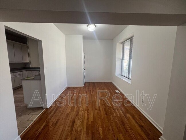 Foto del edificio - 4362 McPherson Ave