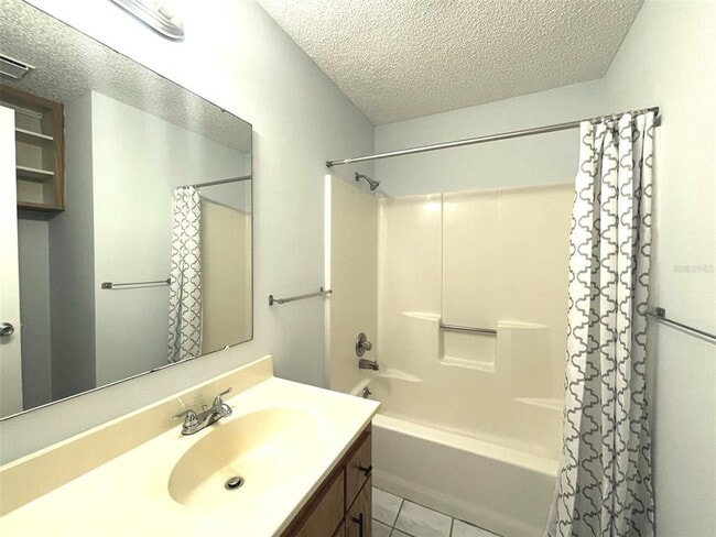 Foto del edificio - 1056 S Buena Vista Dr