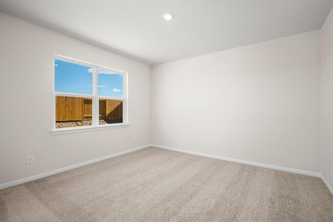 Building Photo - 10372 Sweetwater Creek Dr