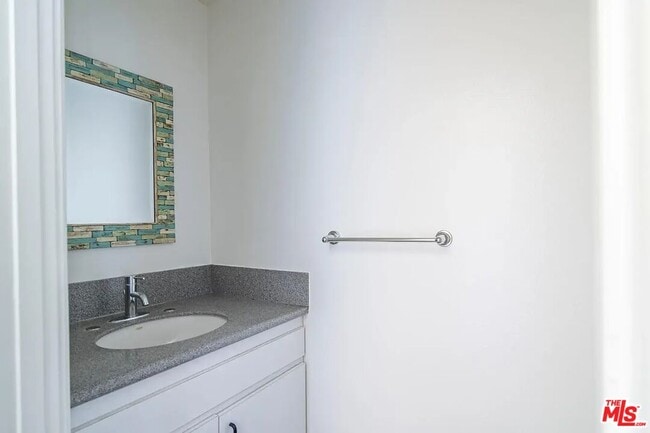 Building Photo - 18110 Killion St