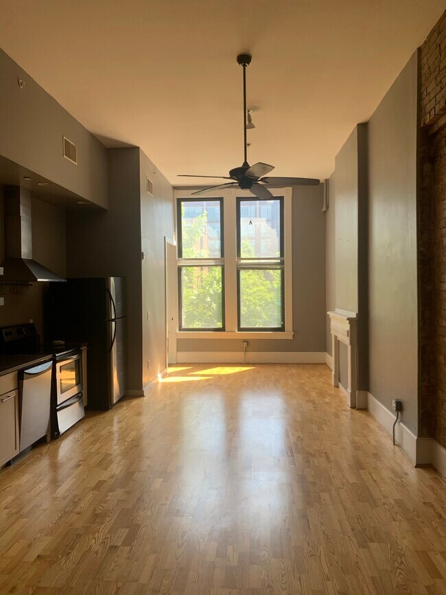 Building Photo - 1207 Vine St