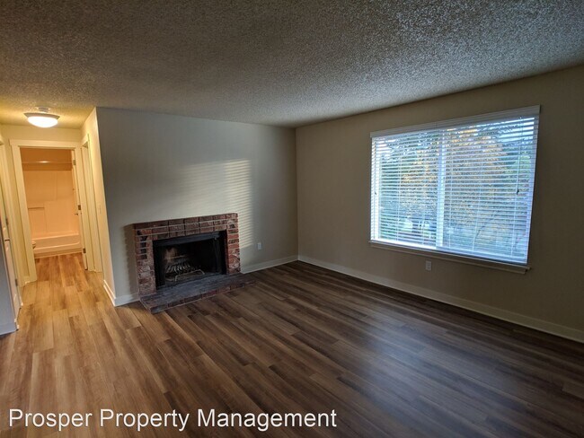 Building Photo - 5026 S 58th St