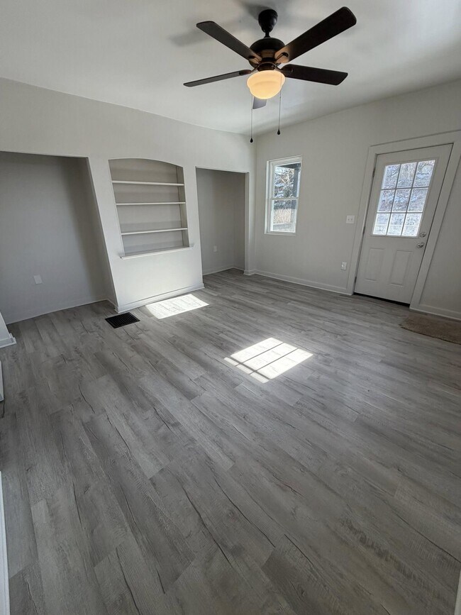 Foto del edificio - 1015 Eastman St