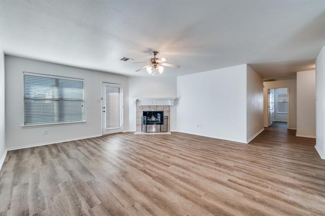 Building Photo - 9817 Tanglebrush Dr