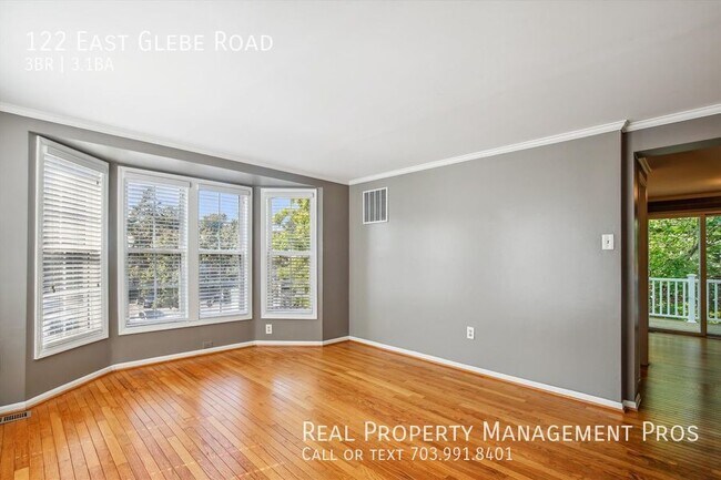 Building Photo - Bright and Beautiful Del Ray, Alexandria E...