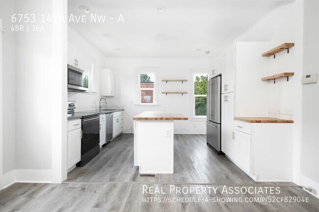 Foto del edificio - Ballard Four Bedroom