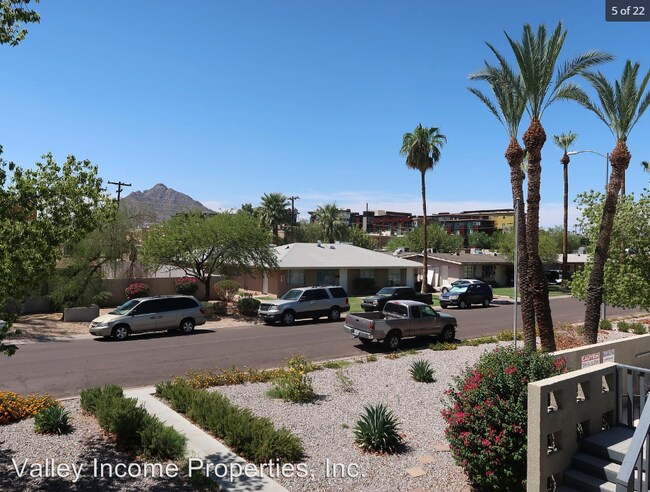 Foto del edificio - 4525 N 74th St