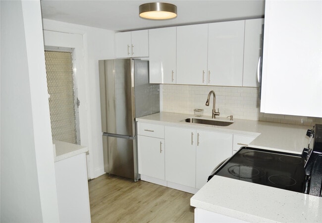 Foto del edificio - 4770 NW 10th Ct