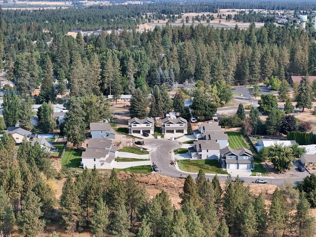 Building Photo - New 3 bed/2.5 bath Townhouse in Deer Park!...