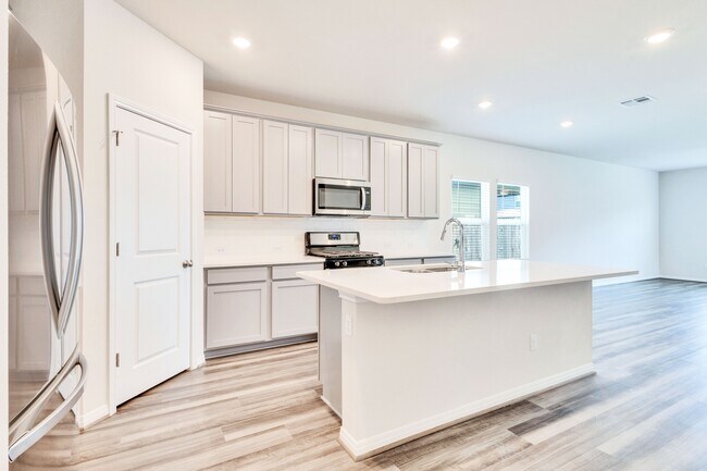 Building Photo - 11707 Lily Branch Ln