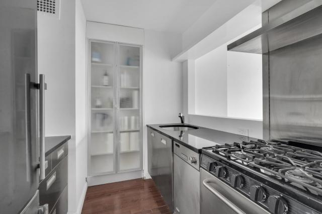 Building Photo - 0 bedroom in New York NY 10075