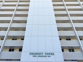 Building Photo - 927 Prospect St