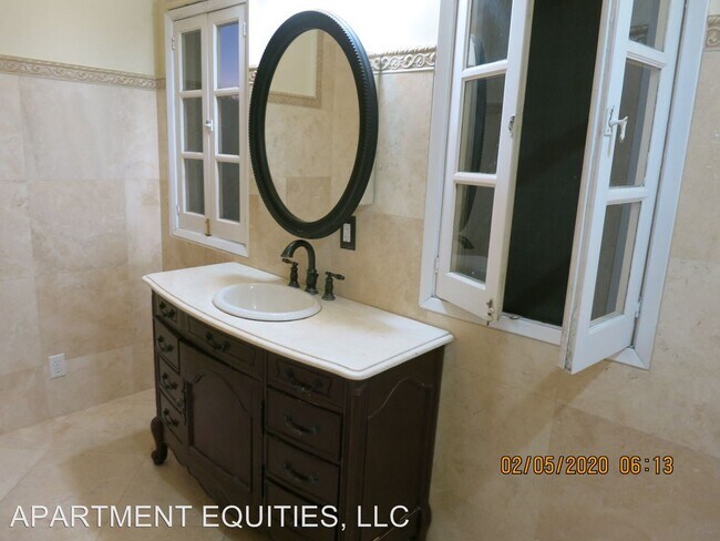 Foto del edificio - 6530 W 6th St