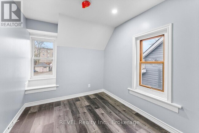 Photo du bâtiment - 30 Division St