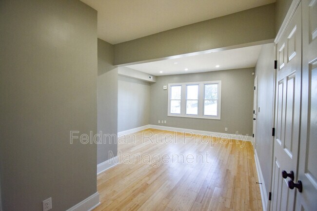 Foto del edificio - 4714 New Hampshire Ave NW