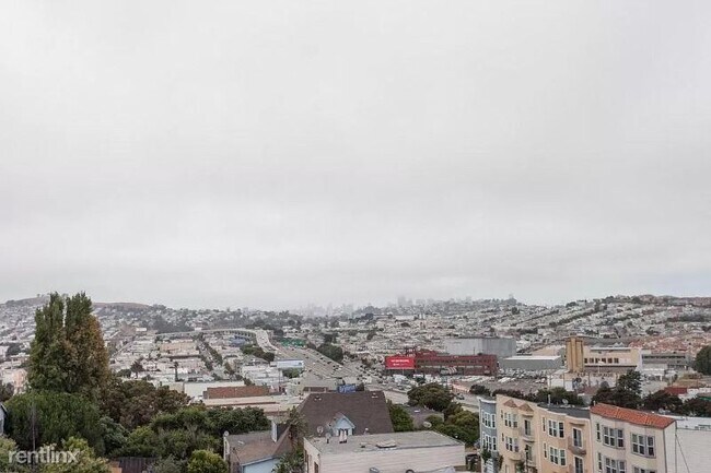 Building Photo - 3284 San Bruno Ave