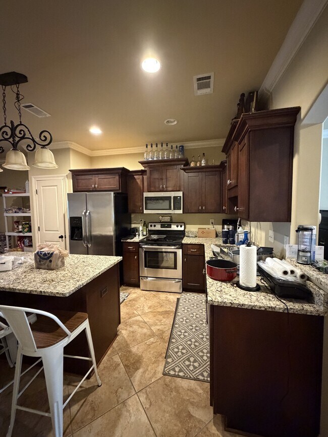 Foto del edificio - 2495 Old Taylor Rd