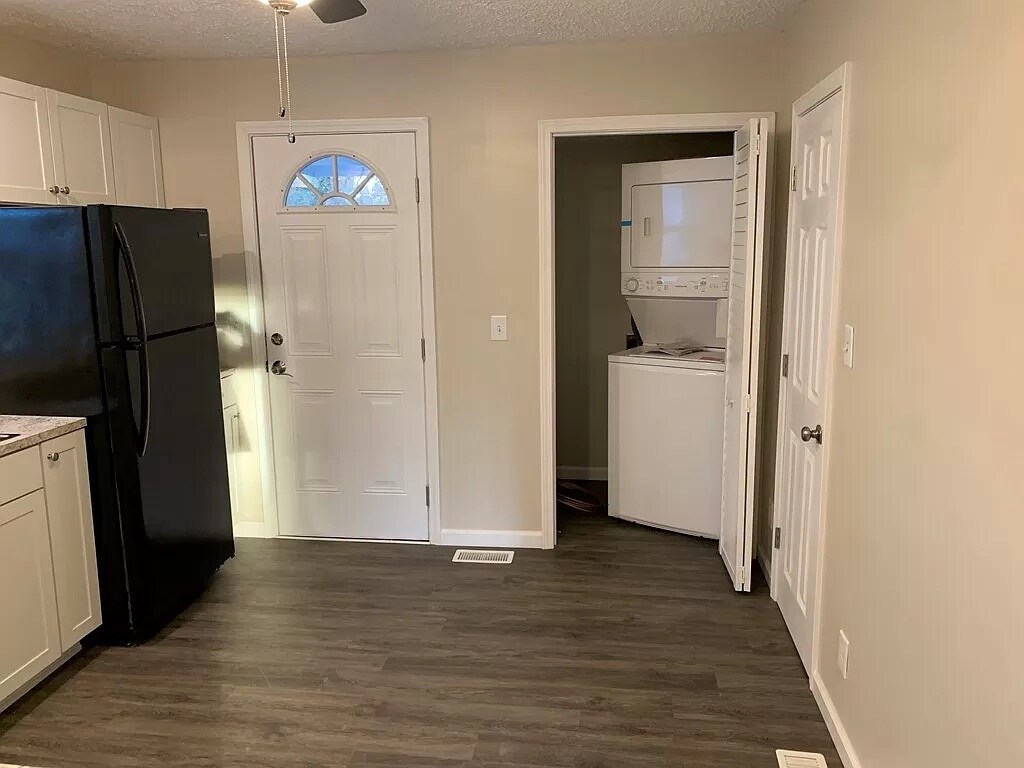 624 Blvd Apartments Danville, VA 24540, 40 OFF