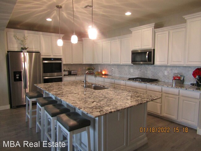 Building Photo - 4 br, 3 bath House - 23092 E Via Del Oro