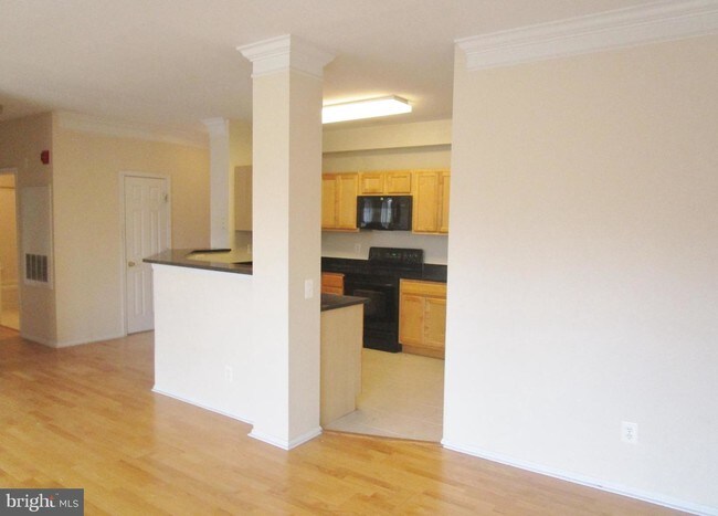 Building Photo - 1530 Spring Gate Dr.