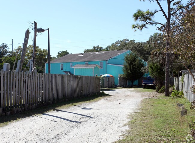 Foto del edificio - Deerfield Village Apartments