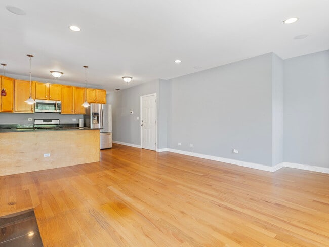 Foto del edificio - 1617 N Artesian Ave