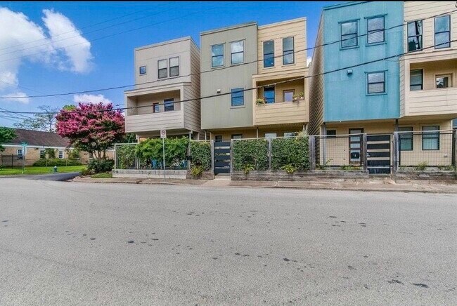 Foto del edificio - 1703 Patterson St