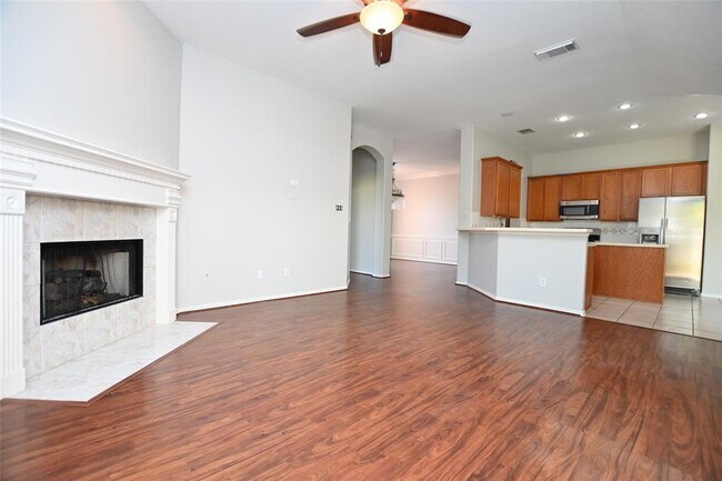 Building Photo - 1535 Turret Crown Dr