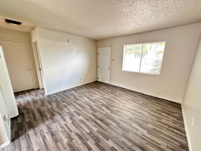 Foto del edificio - 3215 Morris St NE