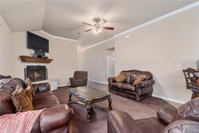 Building Photo - 937 Dove Landing Ave
