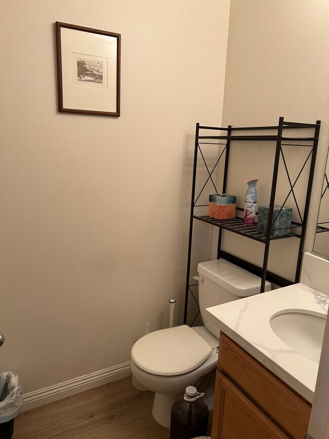 Foto del edificio - 319 W Shoshone St