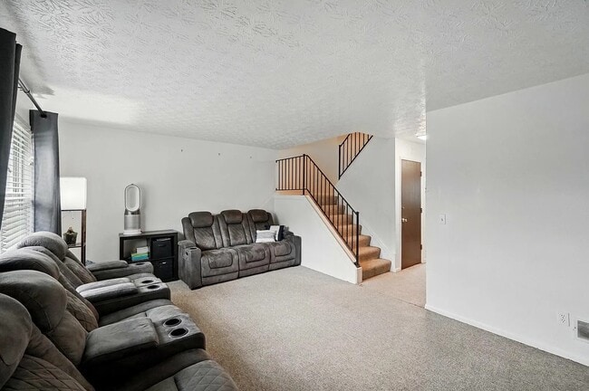 Foto del edificio - 263 N Ashbrook Cir