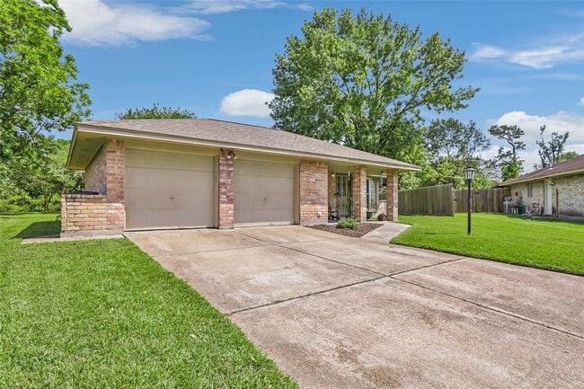 Building Photo - 8719 Brackley Ln