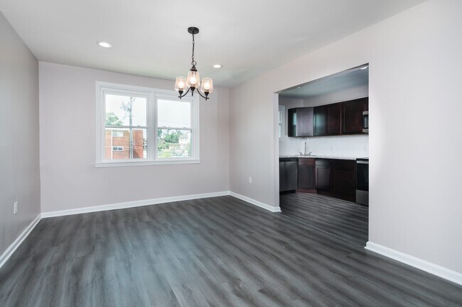 Building Photo - Stunning 2 Bedroom Apt - Bancroft Court