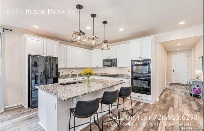 Building Photo - 6253 Black Mesa Rd
