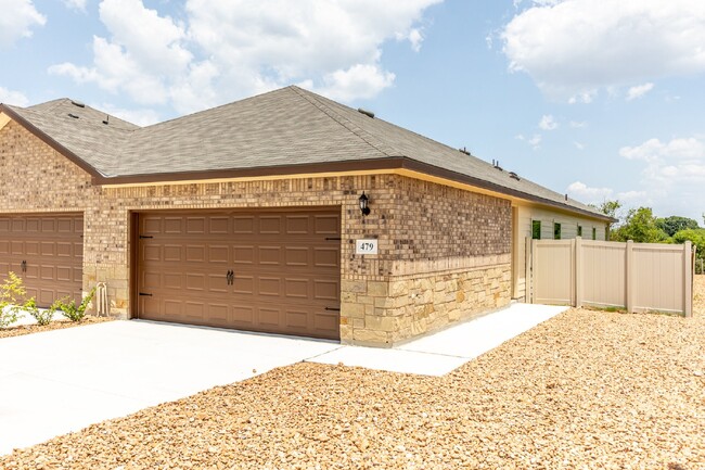 Building Photo - 479 Emma Dr