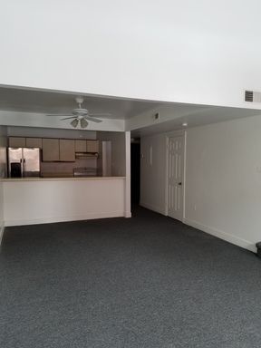 Foto principal - 1729 E Main St