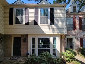 Building Photo - 13168 Trail Hollow Dr