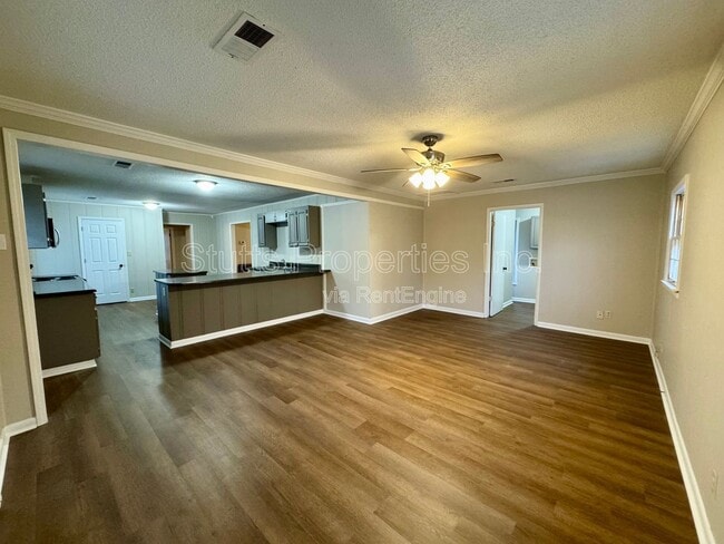 Foto del edificio - 408 Thorne St