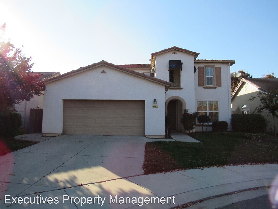 Primary Photo - 5 br, 3 bath House - 4143 Canopy Court