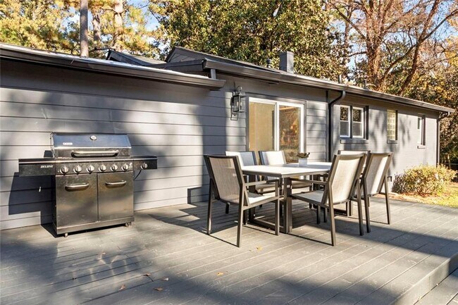 Foto del edificio - 1333 Victor Rd NE