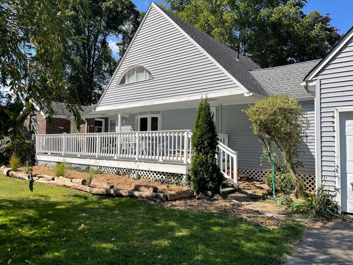 Foto principal - 125 Old Sachems Head Rd