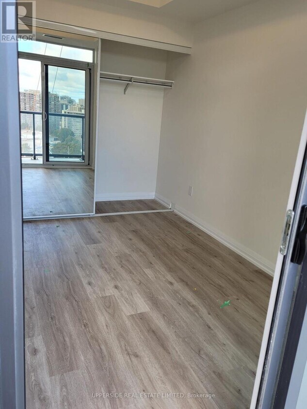 Building Photo - 3270 Sheppard Ave E