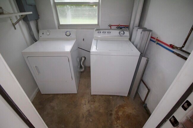 Foto del edificio - 9203 Silverthorne Dr