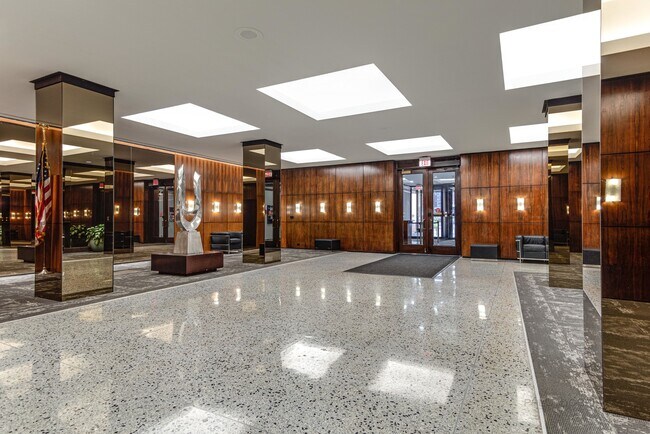 Building Photo - 535 N Michigan Ave