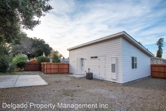 Building Photo - 2 br, 2 bath House - 911 Paradise Blvd